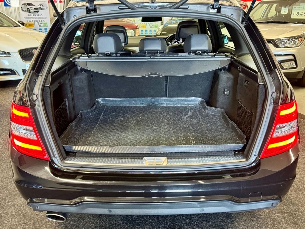 Used Mercedes-Benz C Class 2012 for sale - 77734379: Photo 5