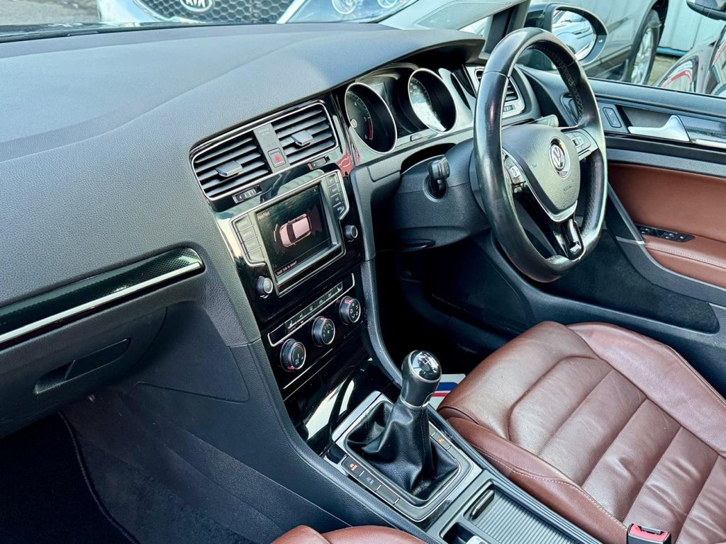 Used Volkswagen Golf 2016 for sale - 77765596: Photo 10