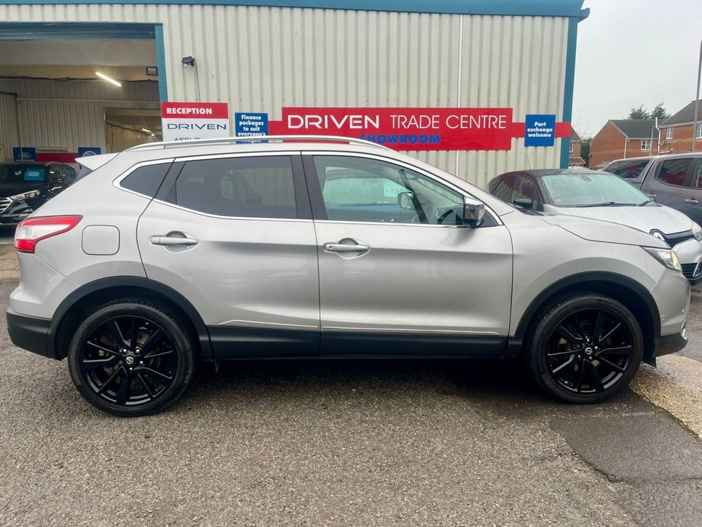 Used Nissan Qashqai 2015 for sale - 77919549: Photo 18