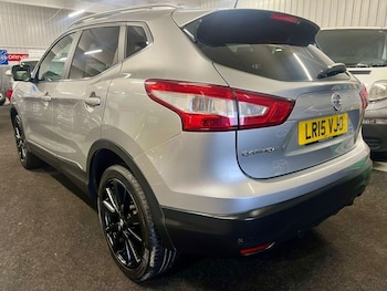 Used Nissan Qashqai 2015 for sale - 77919549: Photo