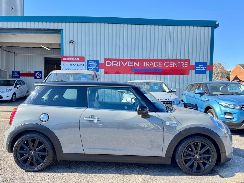 Used MINI Hatch 2015 for sale - 78153759: Photo 15