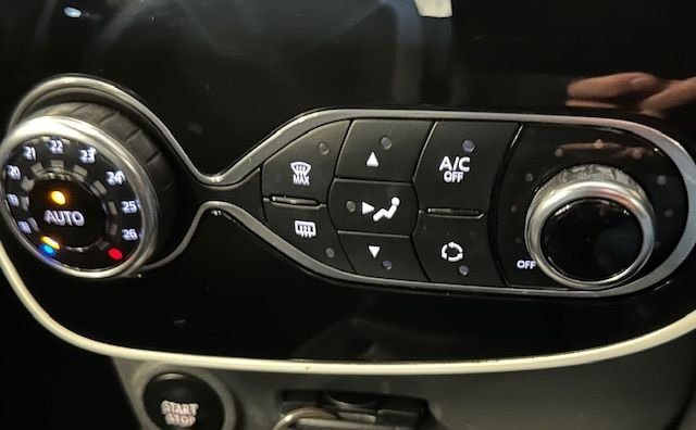 Used Renault Clio 2016 for sale - 77258105: Photo 16