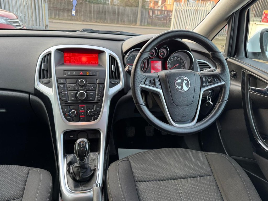 Used Vauxhall Astra 2014 for sale - 77765563: Photo 8