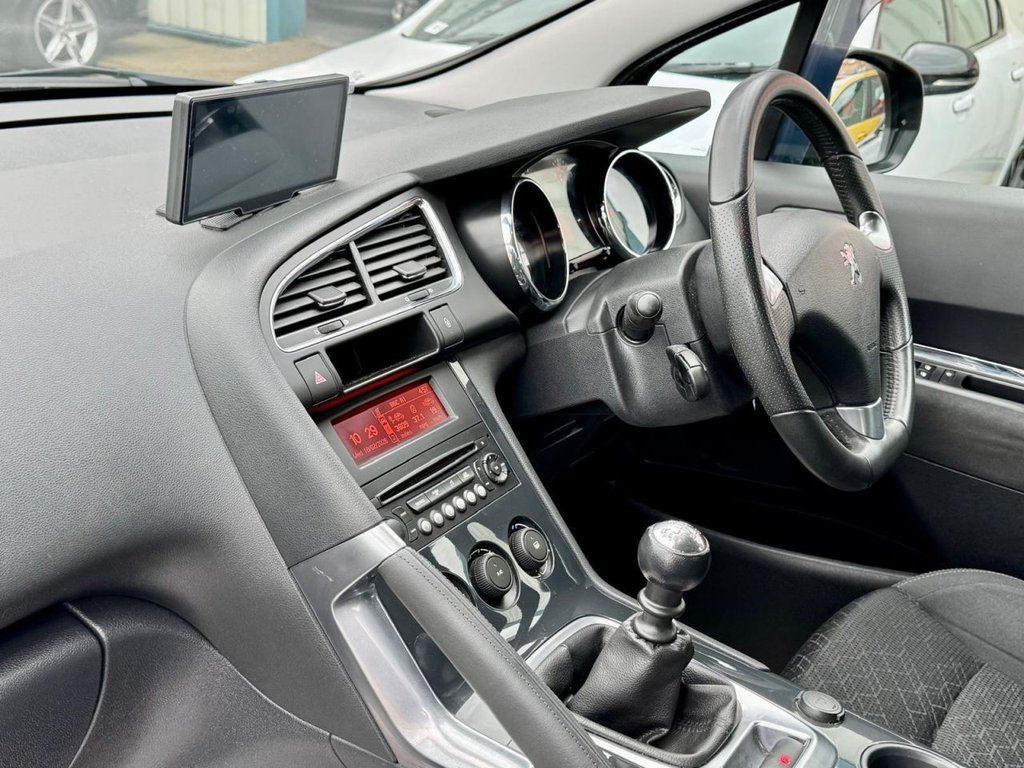 Used Peugeot 3008 2015 for sale - 77594295: Photo 11