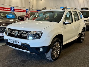 Used Dacia Duster 2015 for sale - 79370378: Photo