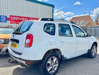 Used Dacia Duster 2015 for sale - 79370378: Photo