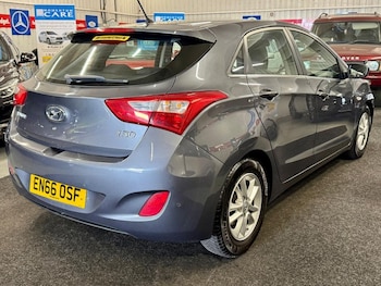 Used Hyundai i30 2016 for sale - 78538405: Photo