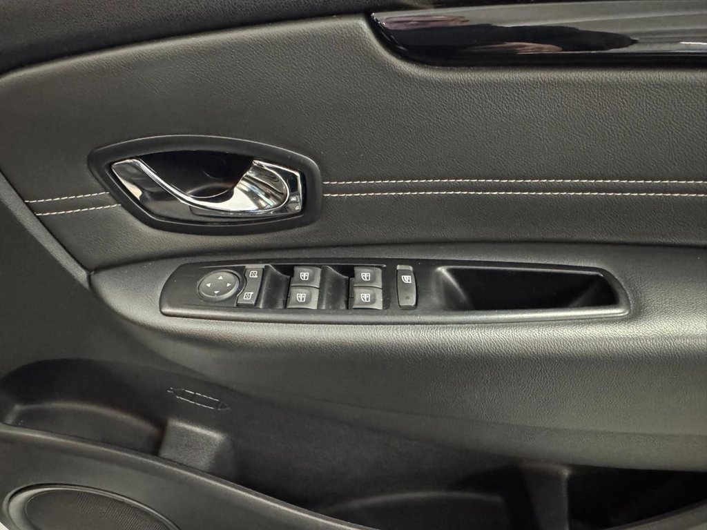 Used Renault Scenic 2015 for sale - 77952691: Photo 13