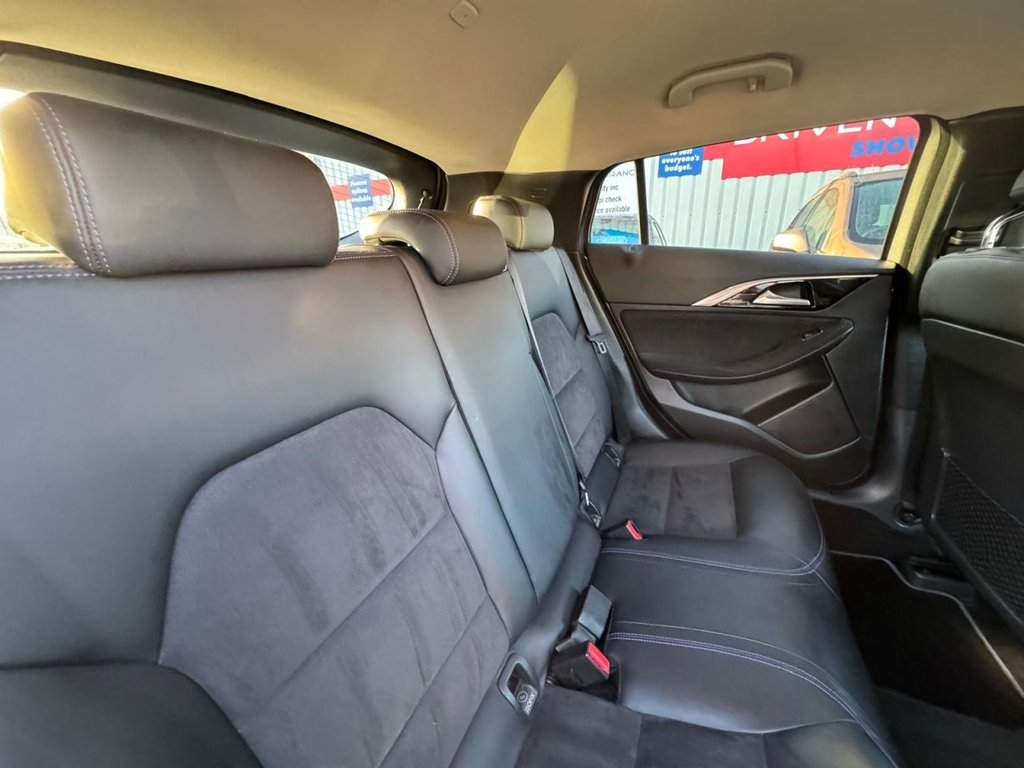 Used Infiniti Q30 2017 for sale - 77258118: Photo 15