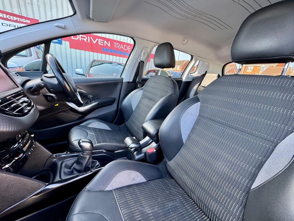 Used Peugeot 2008 2017 for sale - 77734388: Photo 13