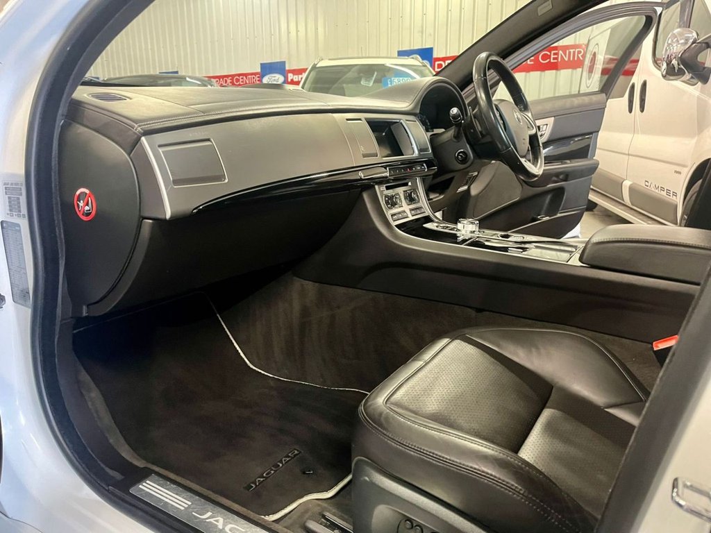 Used Jaguar XF 2014 for sale - 77609051: Photo 12