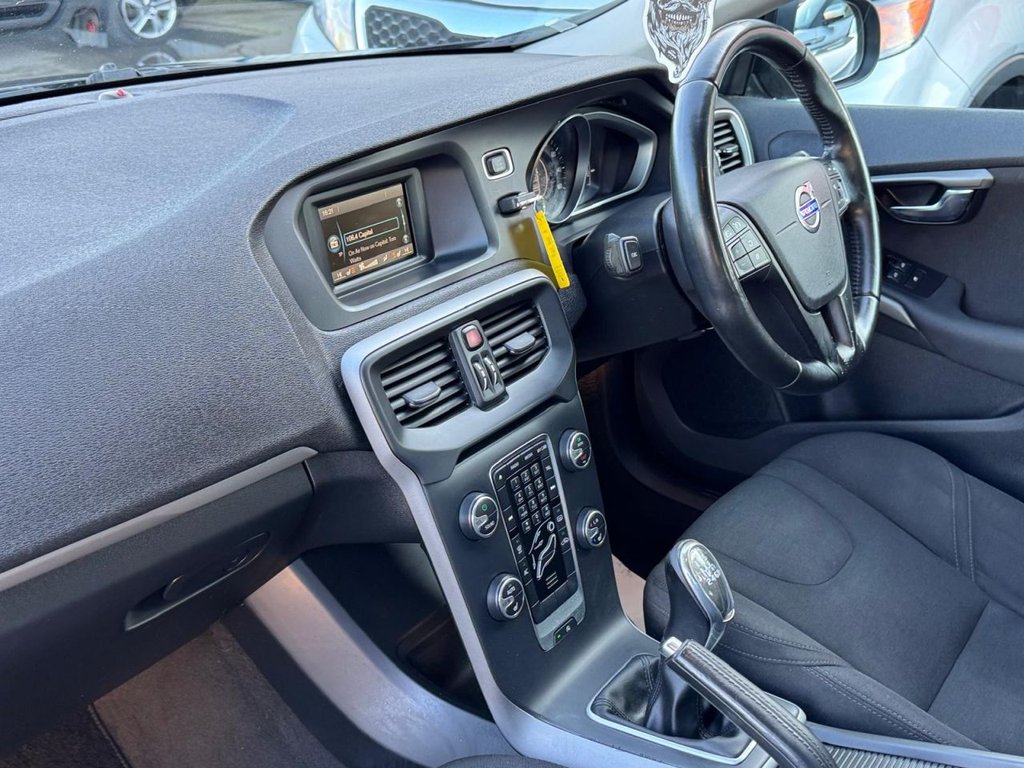 Used Volvo V40 2014 for sale - 77748791: Photo 10