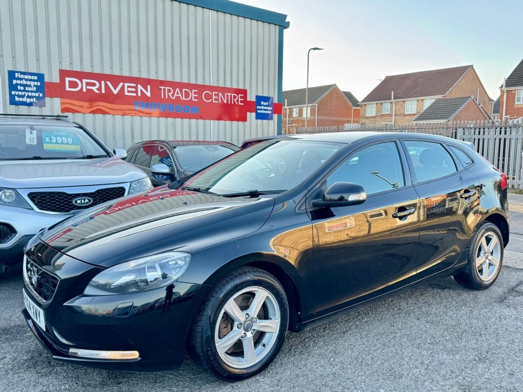 Used Volvo V40 2014 for sale - 77748791: Photo 15