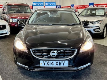 Used Volvo V40 2014 for sale - 77748791: Photo