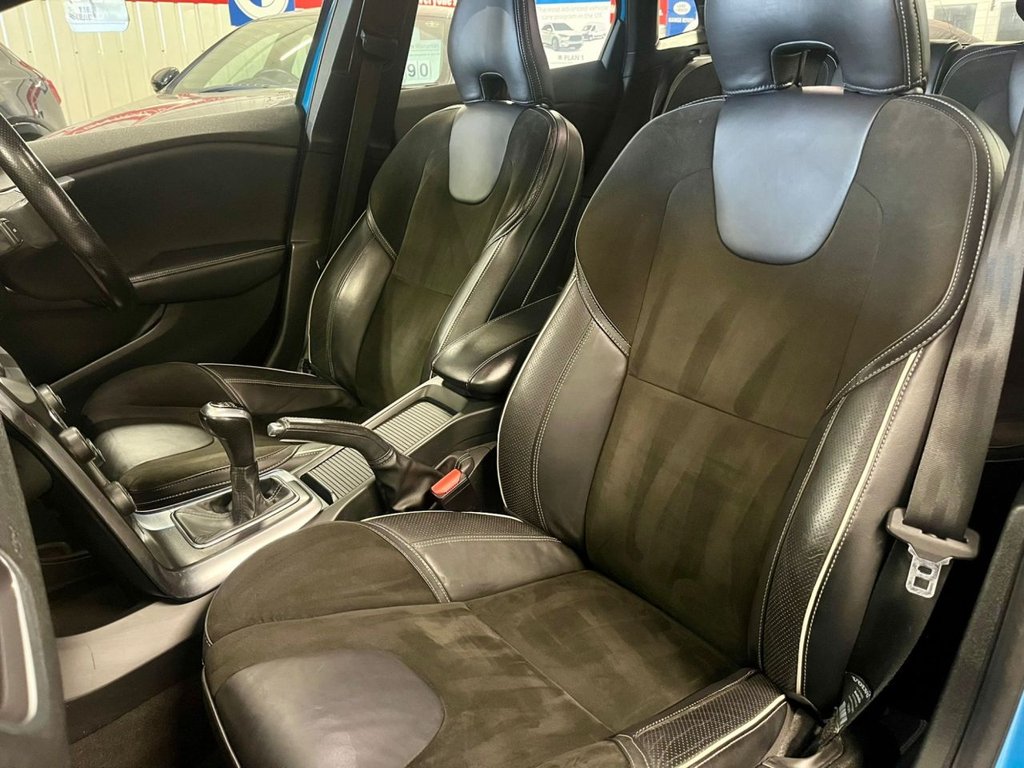 Used Volvo V40 2015 for sale - 77654791: Photo 11