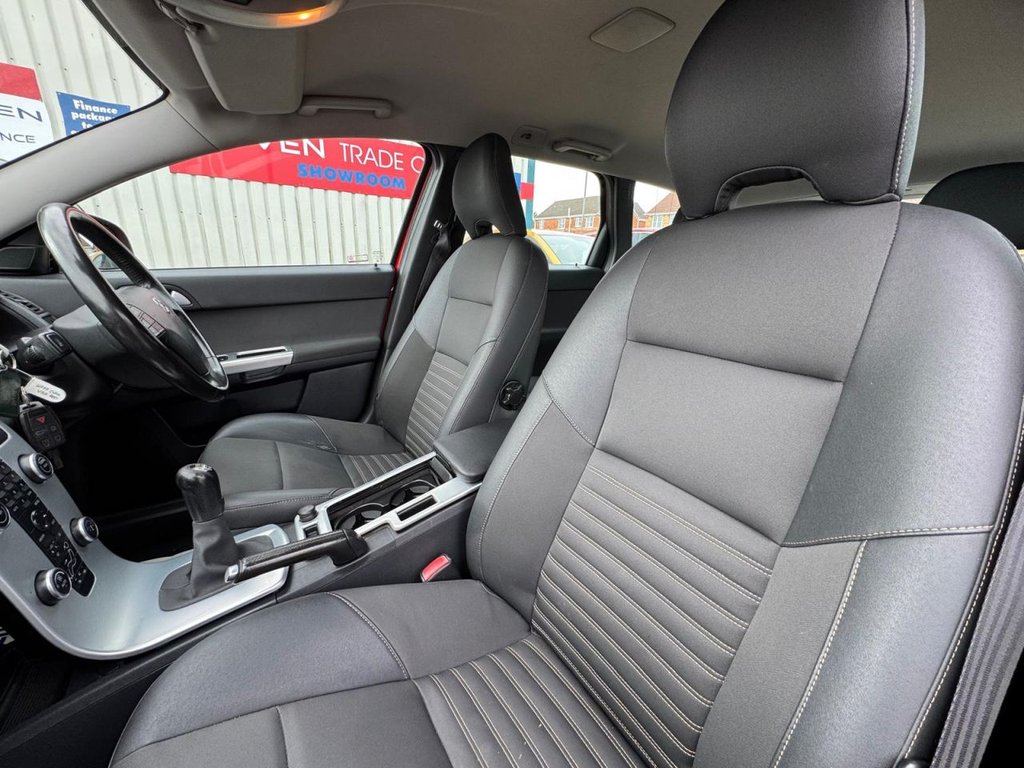 Used Volvo V50 2010 for sale - 77692899: Photo 15