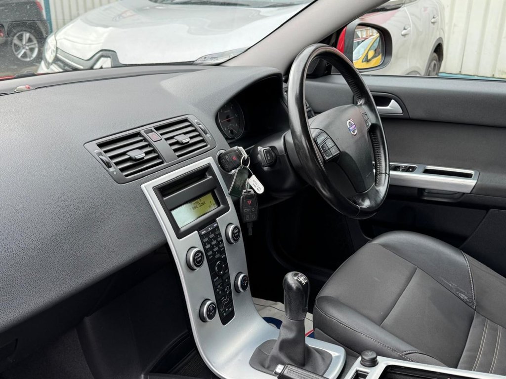 Used Volvo V50 2010 for sale - 77692899: Photo 16