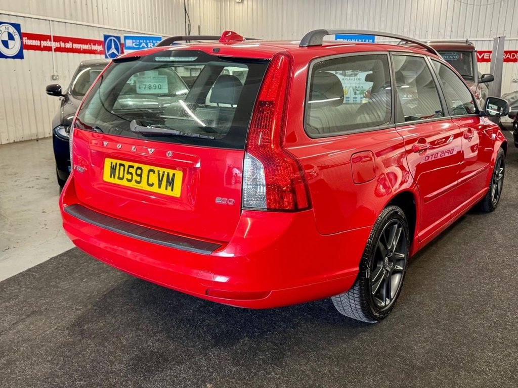 Used Volvo V50 2010 for sale - 77692899: Photo 3