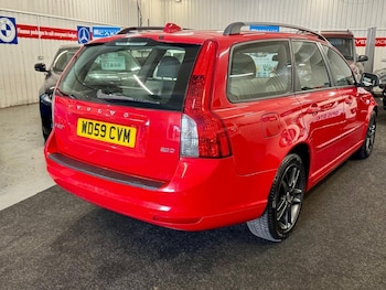 Used Volvo V50 2010 for sale - 77692899: Photo