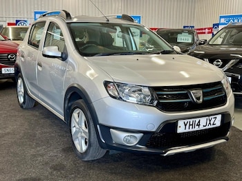 Used Dacia Sandero Stepway 2014 for sale - 79562385: Photo
