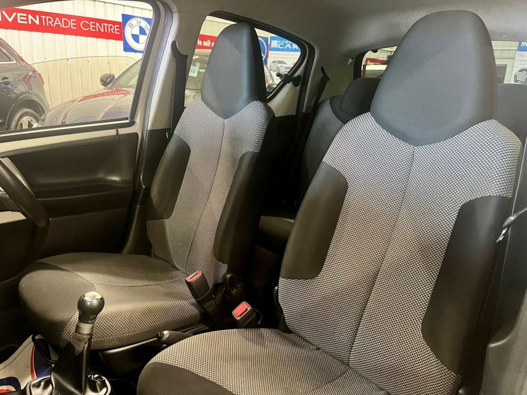 Used Toyota AYGO 2013 for sale - 77654944: Photo 10