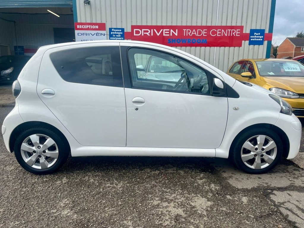 Used Toyota AYGO 2013 for sale - 77654944: Photo 12