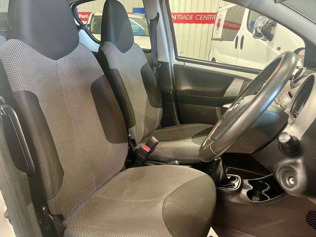 Used Toyota AYGO 2013 for sale - 77654944: Photo 5