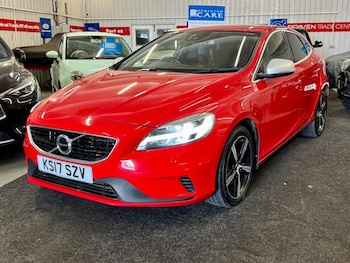 Used Volvo V40 2017 for sale - 78760509: Photo