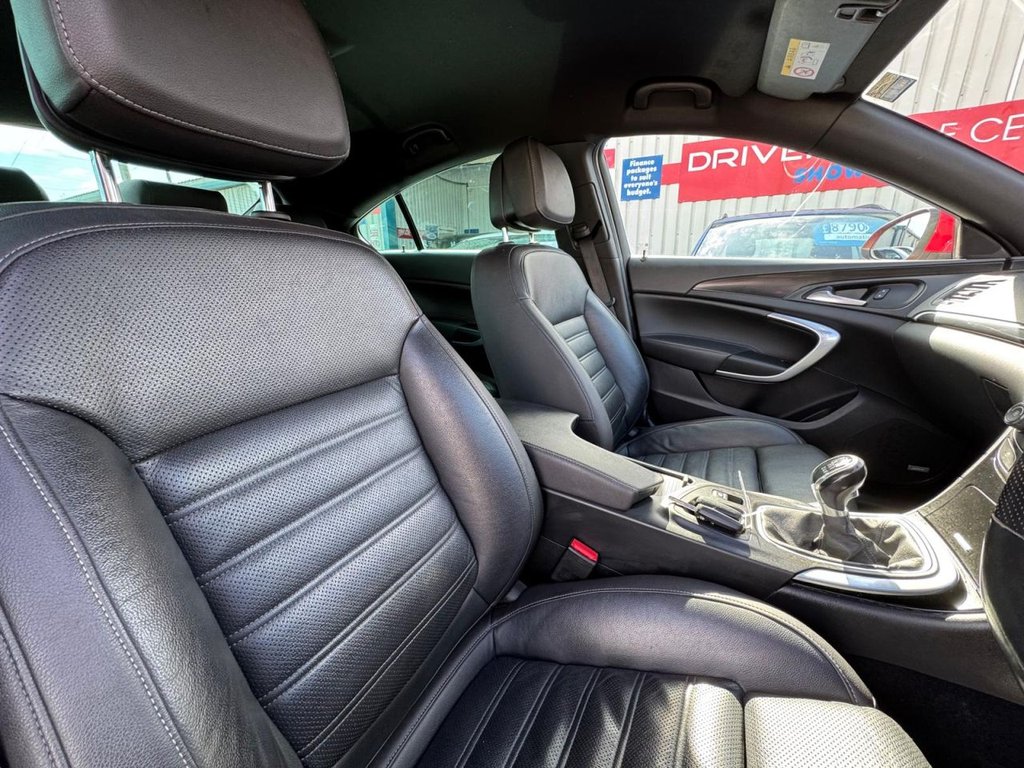 Used Vauxhall Insignia 2017 for sale - 77593727: Photo 2