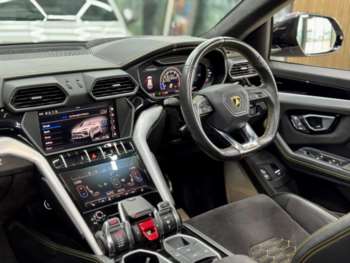 Used Lamborghini Urus 2019 for sale - 74642916: Photo