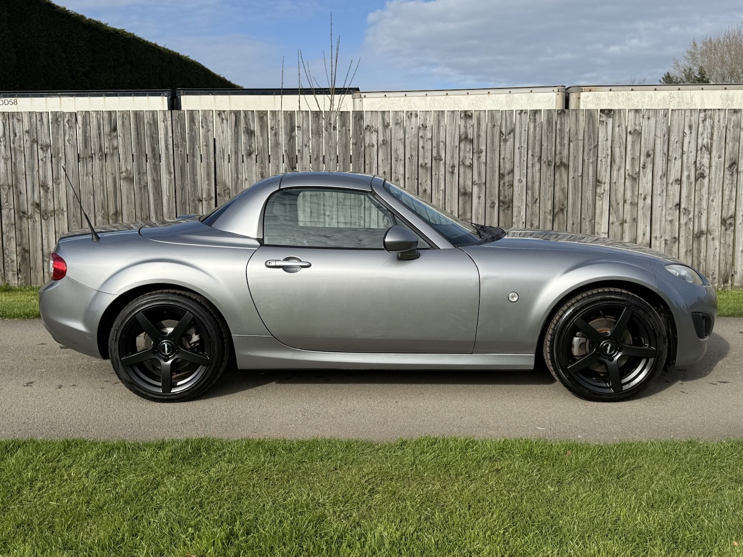 Used Mazda MX-5 2010 for sale - 78057018: Photo 11