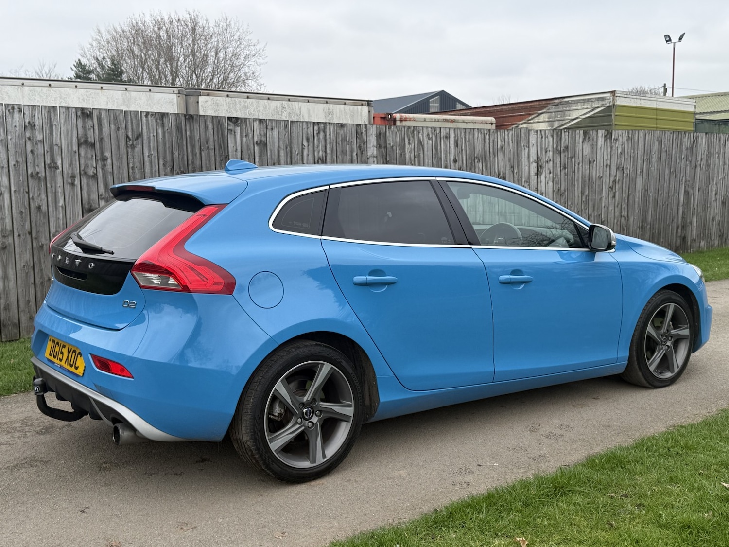 Used Volvo V40 2015 for sale - 77792826: Photo 10