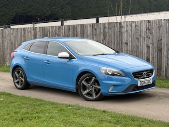 Used Volvo V40 2015 for sale - 77792826: Photo