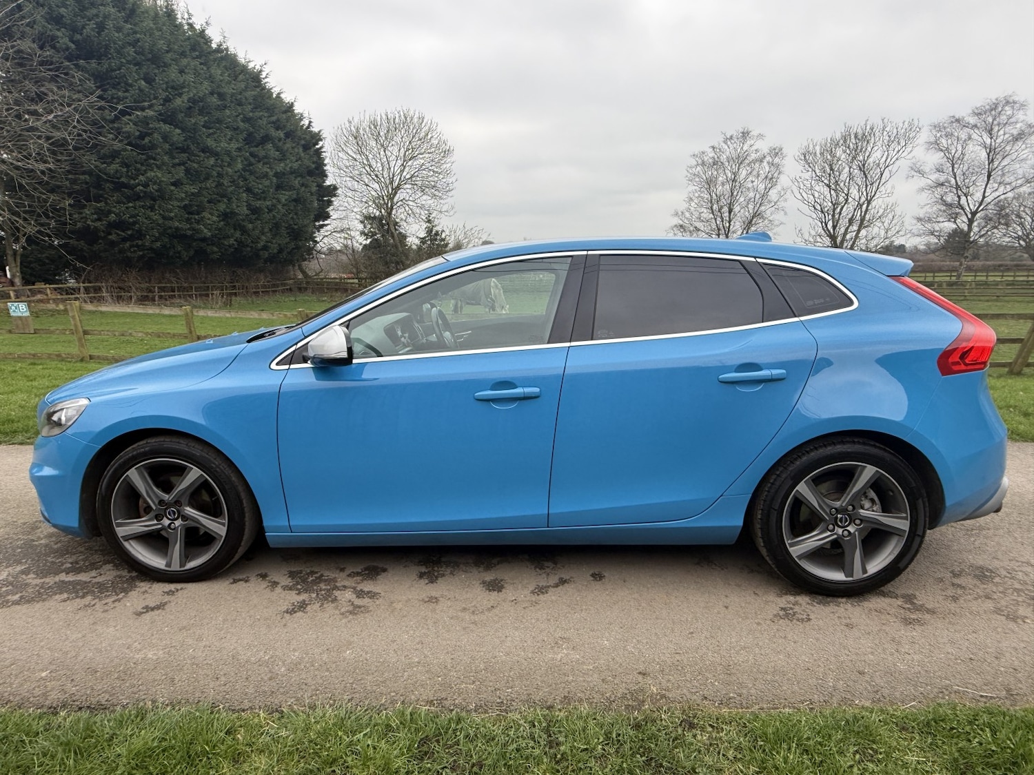 Used Volvo V40 2015 for sale - 77792826: Photo 20