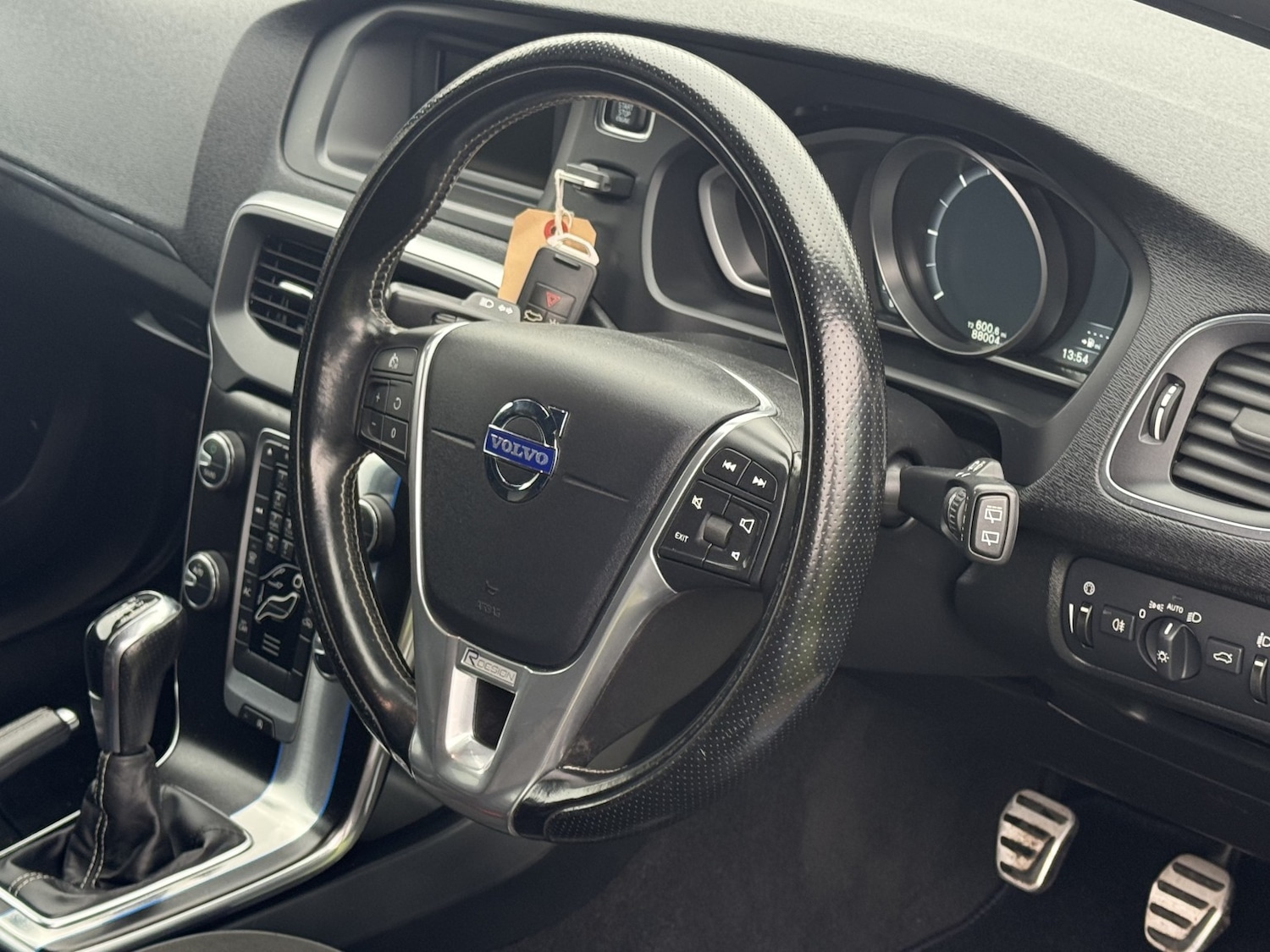 Used Volvo V40 2015 for sale - 77792826: Photo 25