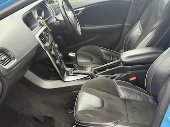 Used Volvo V40 2015 for sale - 77792826: Photo