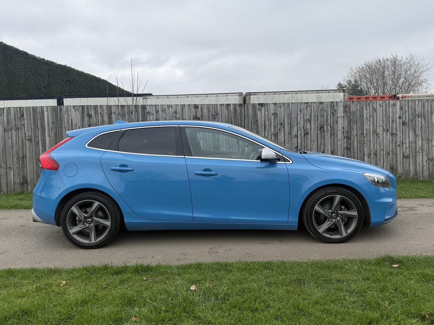 Used Volvo V40 2015 for sale - 77792826: Photo 8