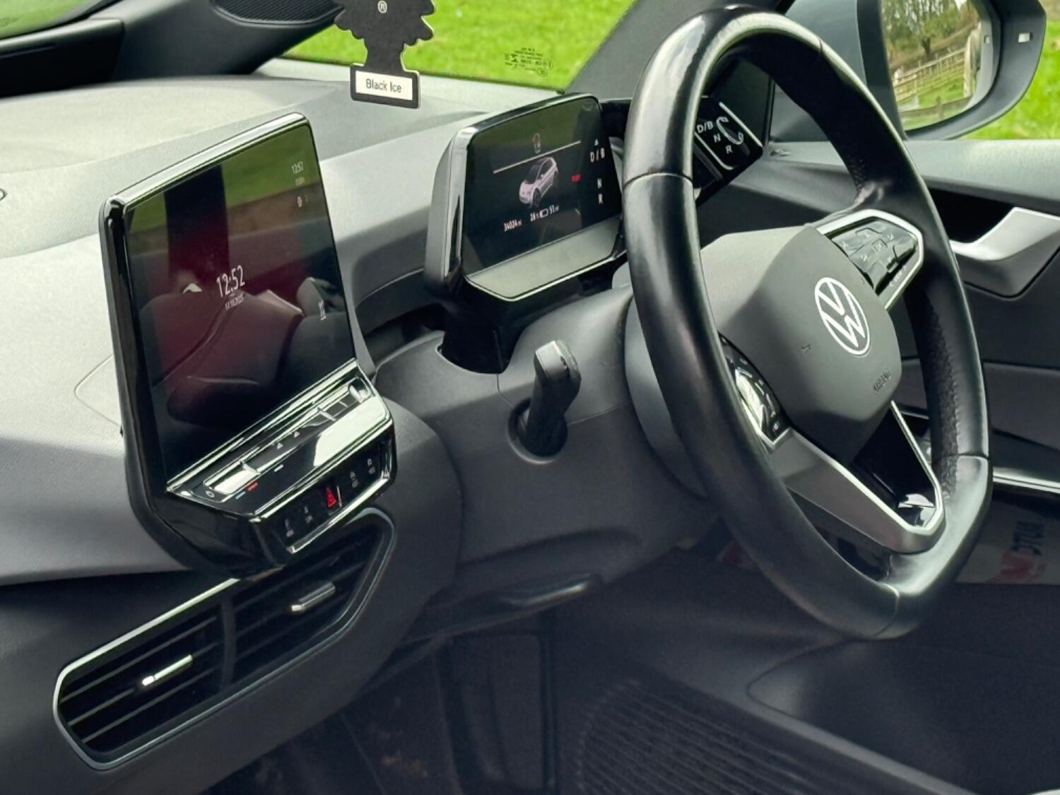 Used Volkswagen ID.3 2022 for sale - 76547851: Photo 10