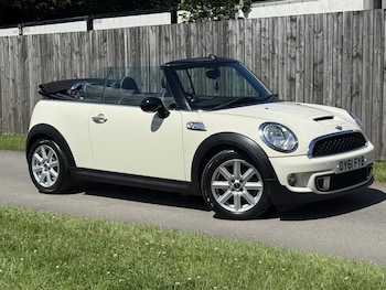 Used MINI Convertible 2011 for sale - 79335629: Photo