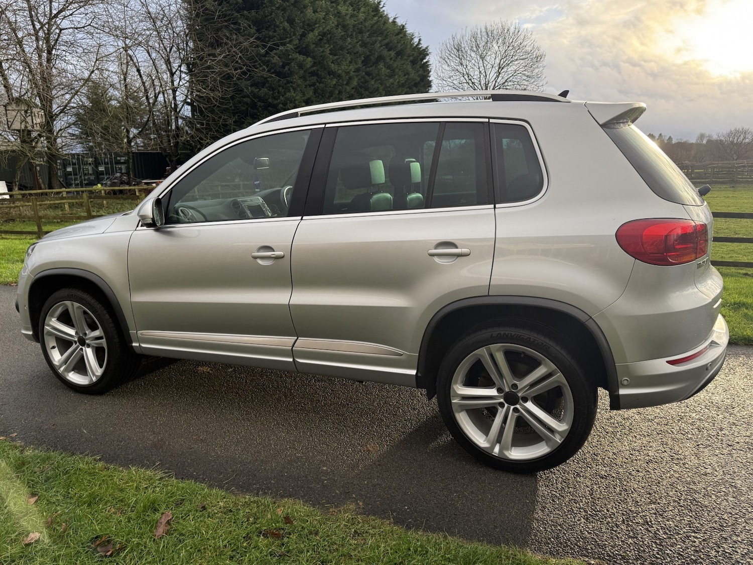 Used Volkswagen Tiguan 2015 for sale - 76986790: Photo 18