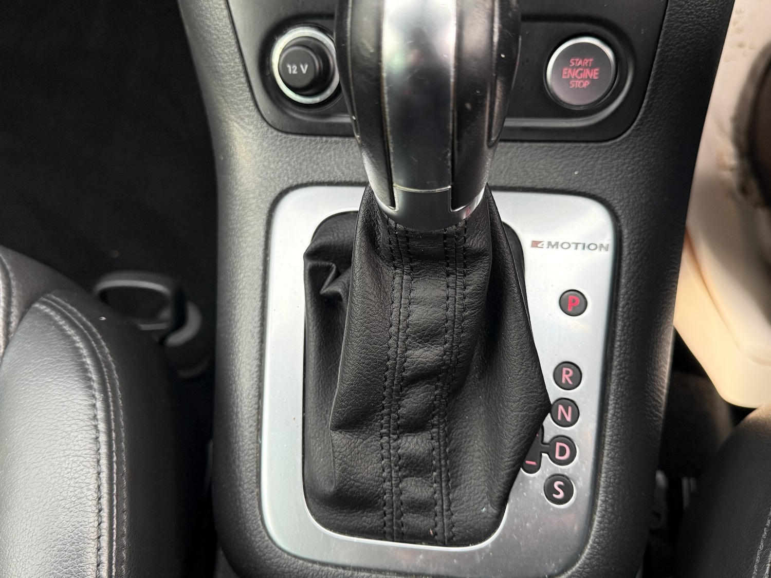 Used Volkswagen Tiguan 2015 for sale - 76986790: Photo 27