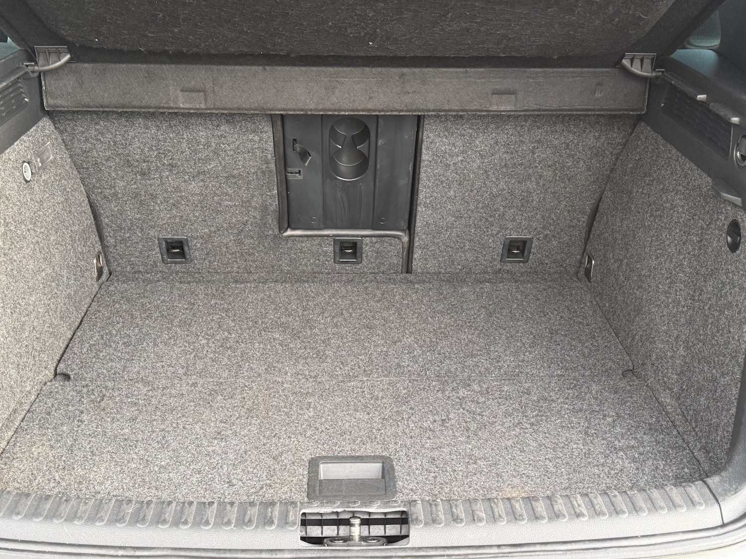 Used Volkswagen Tiguan 2015 for sale - 76986790: Photo 30