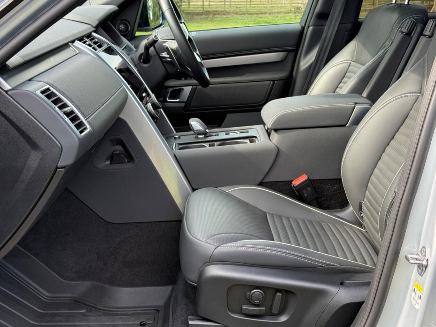 Used Land Rover Discovery 2023 for sale - 77140605: Photo 27