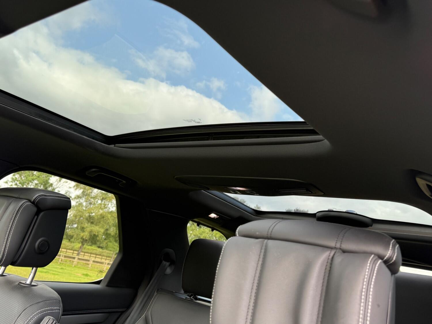 Used Land Rover Discovery 2023 for sale - 77140605: Photo 7