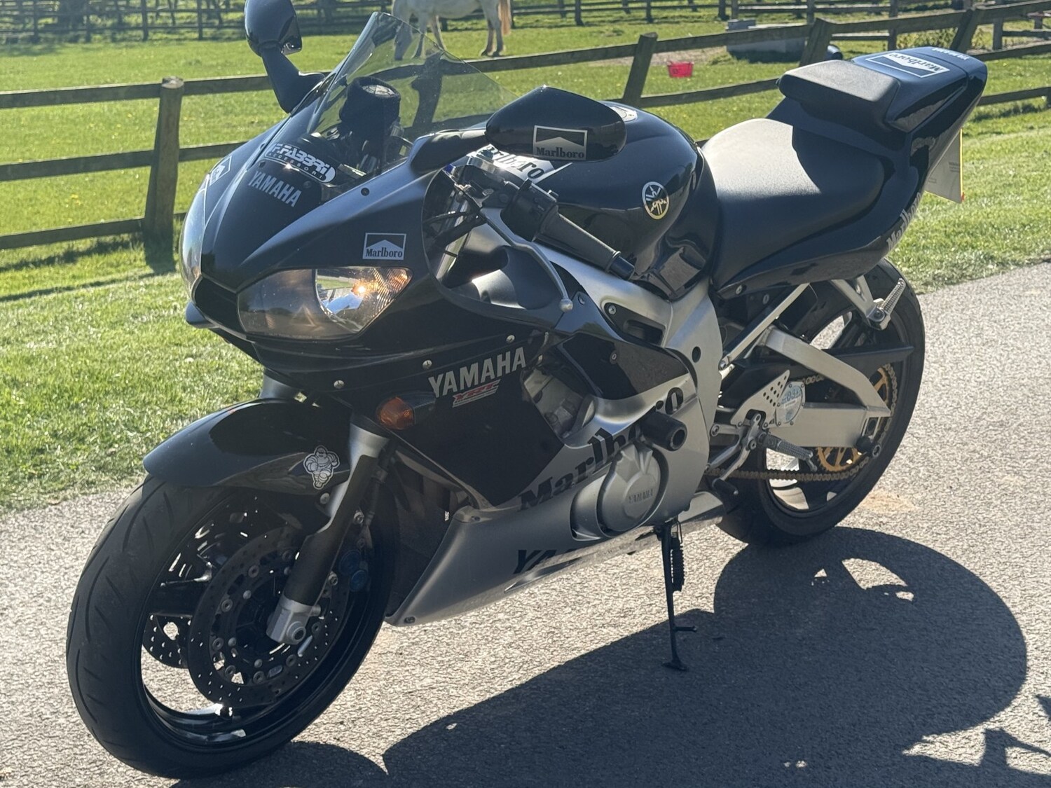 Used Yamaha R6 1999 for sale - 78445661: Photo 10