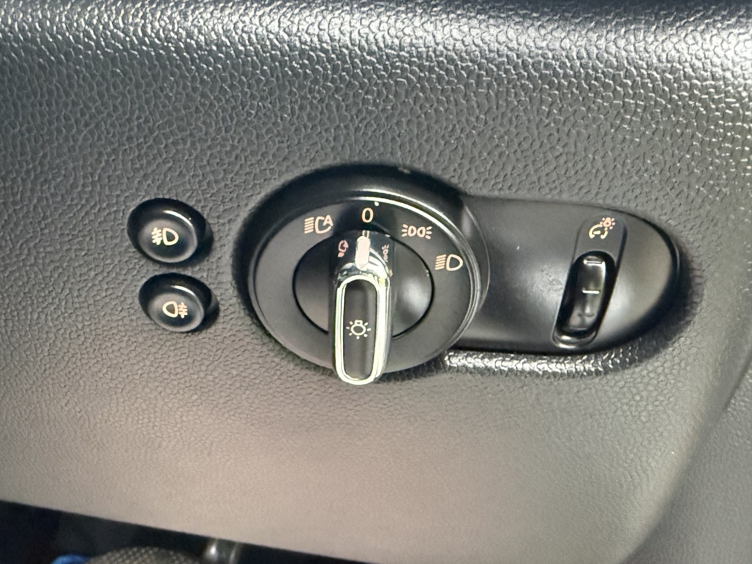 Used MINI Hatch 2017 for sale - 77836991: Photo 31