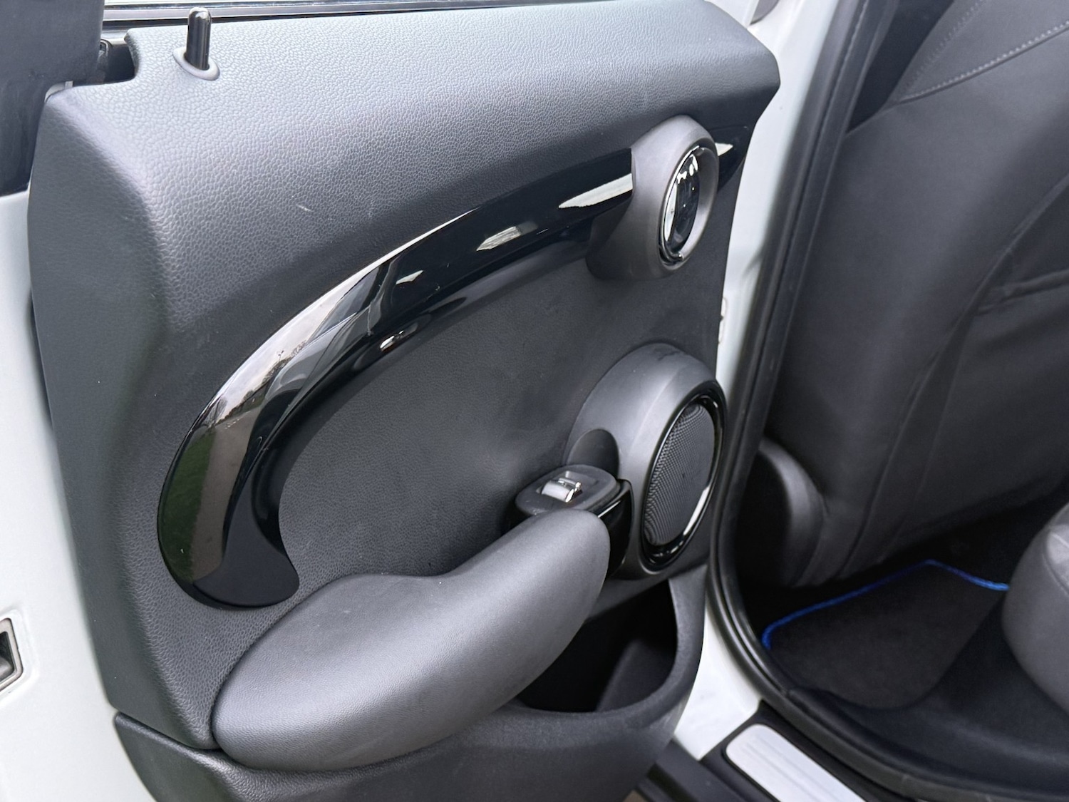 Used MINI Hatch 2017 for sale - 77836991: Photo 38