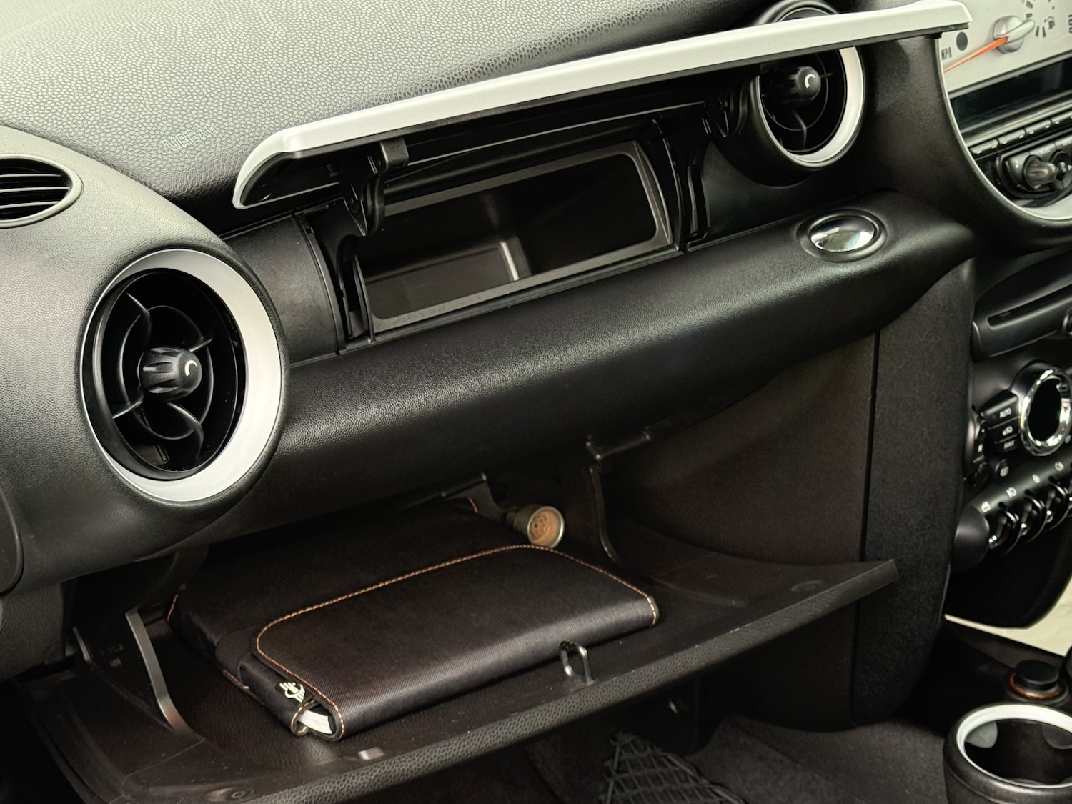 Used MINI Clubman 2011 for sale - 76547889: Photo 30