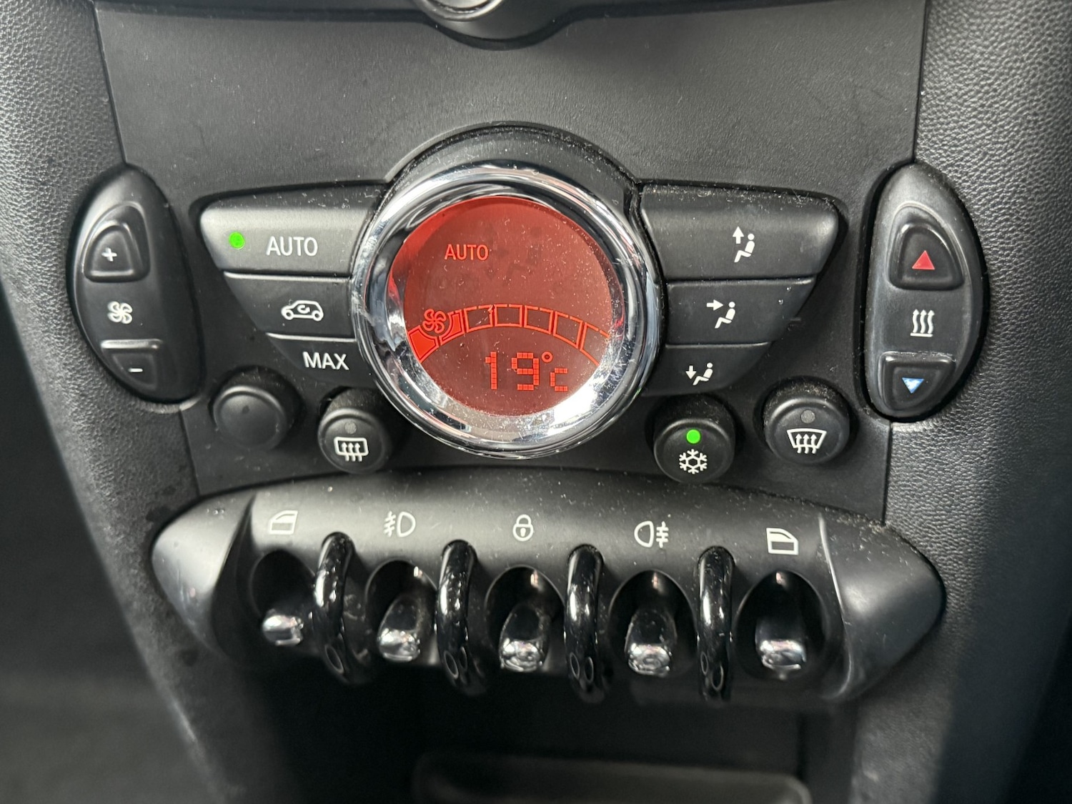 Used MINI Hatch 2010 for sale - 76769720: Photo 9