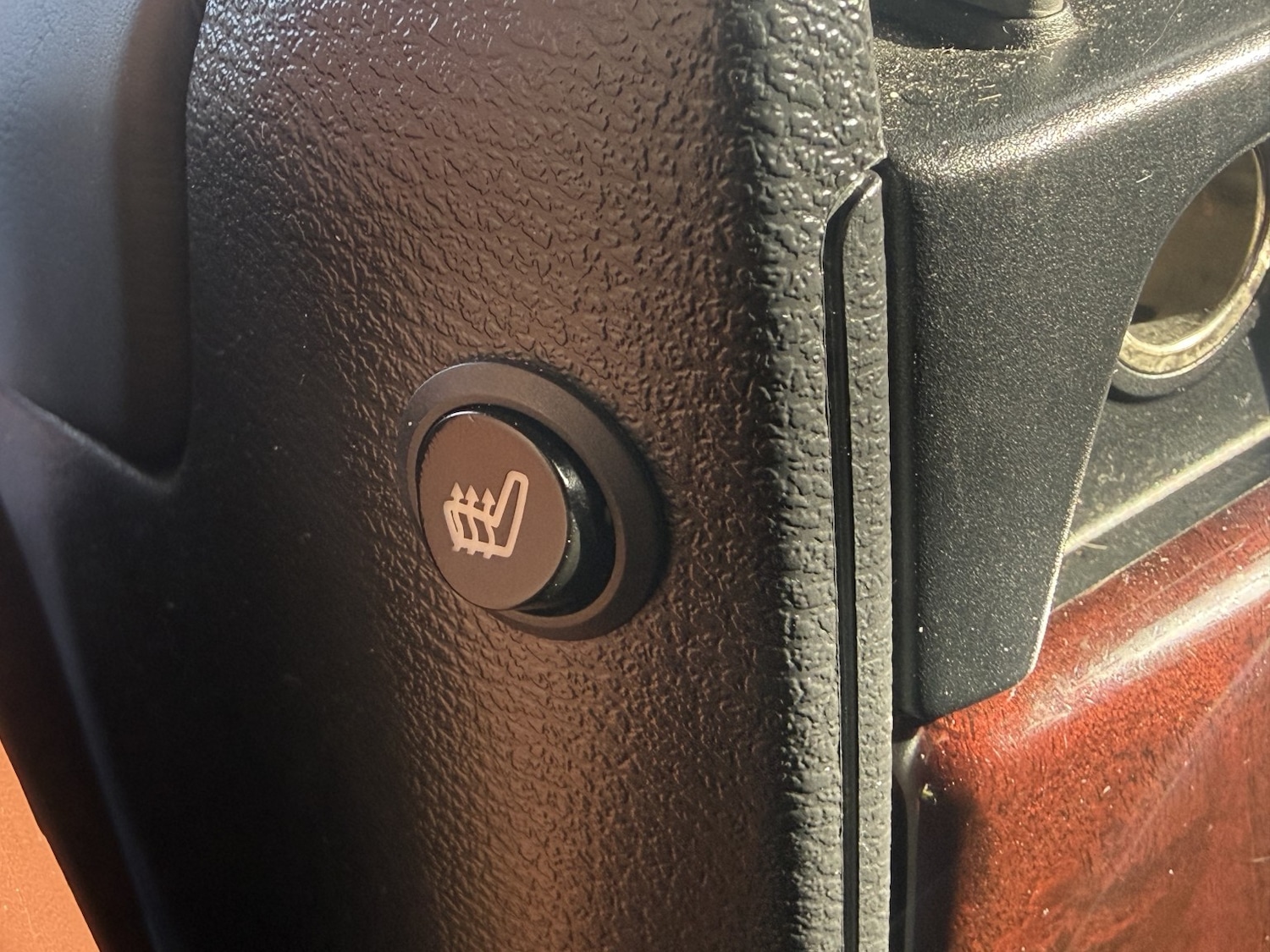 Used Volvo XC90 2010 for sale - 78045539: Photo 39